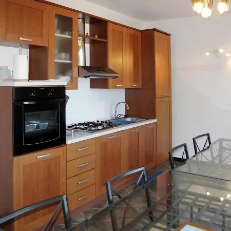 Locazione Turistica Aloe - Dia336 Holiday home Gorleri